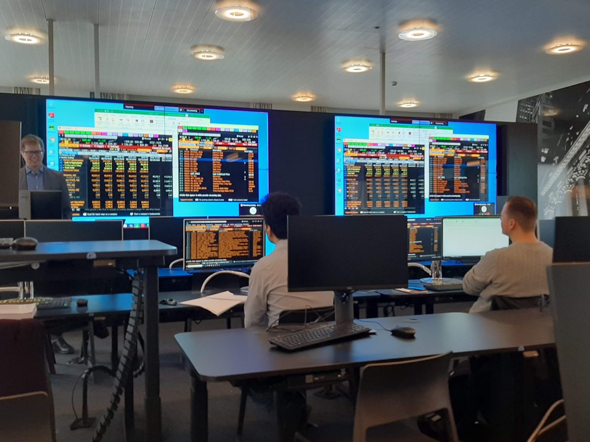 Students at Bloomberg terminals in the Quantum Data Laboratory at Hanken